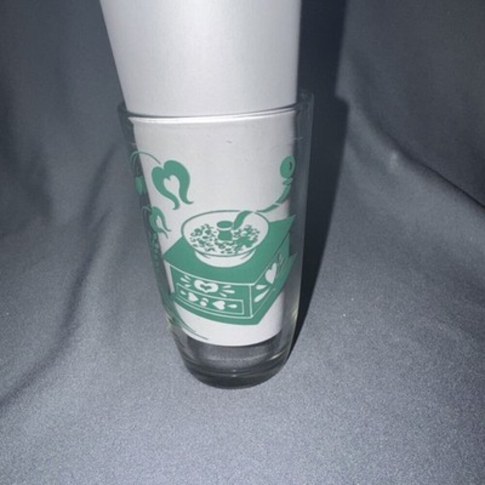 Vintage Hazel Atlas Swanky Swig Green Hearts/Coffee Juice Glass